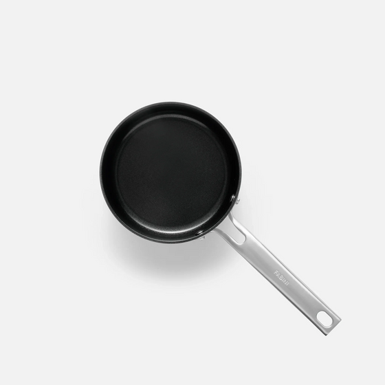 Nyeles lábas Meda 4.0, ø 16 cm (1,3 l) - Tapadásmentes nyeles lábas kerámia bevonattal fedővel, szürke