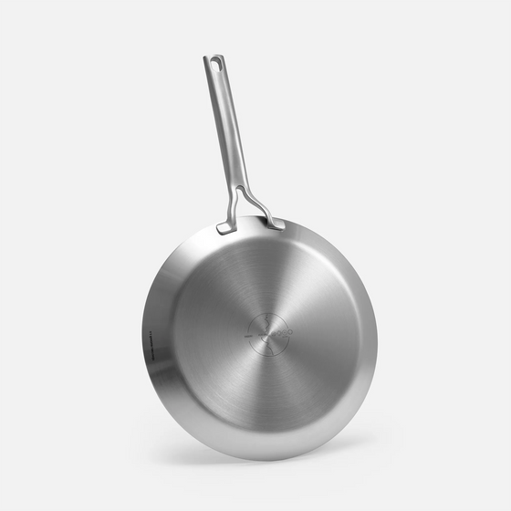 Palacsintasütő serpenyő, ø 28 cm - Szegecs nélküli, többrétegű rozsdamentes acél hibrid serpenyő kerámia bevonattal