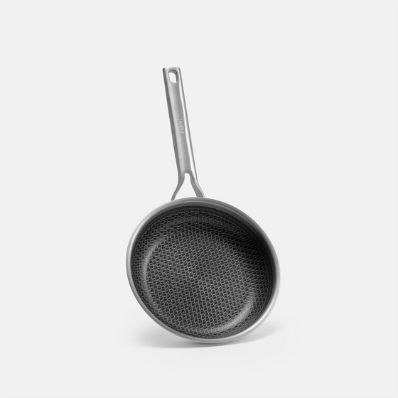 Hibrid serpenyő, ø 20 cm - Szegecs nélküli, többrétegű rozsdamentes acél serpenyő hibrid kerámia bevonattal, fedő nélkül