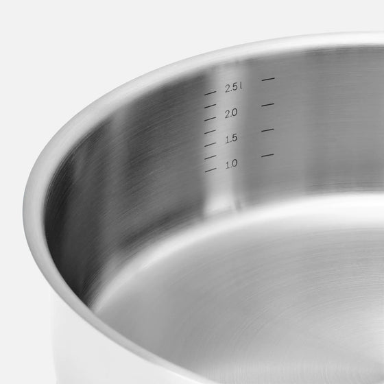 Mély serpenyő Core Standard, ø 24 cm (2,5 l) - Egyrétegű mély rozsdamentes acél serpenyő, fedővel