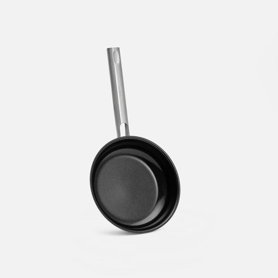 Serpenyő Core Standard, ø 30 cm - Egyrétegű rozsdamentes acél serpenyő kerámia bevonattal, fedő nélkül