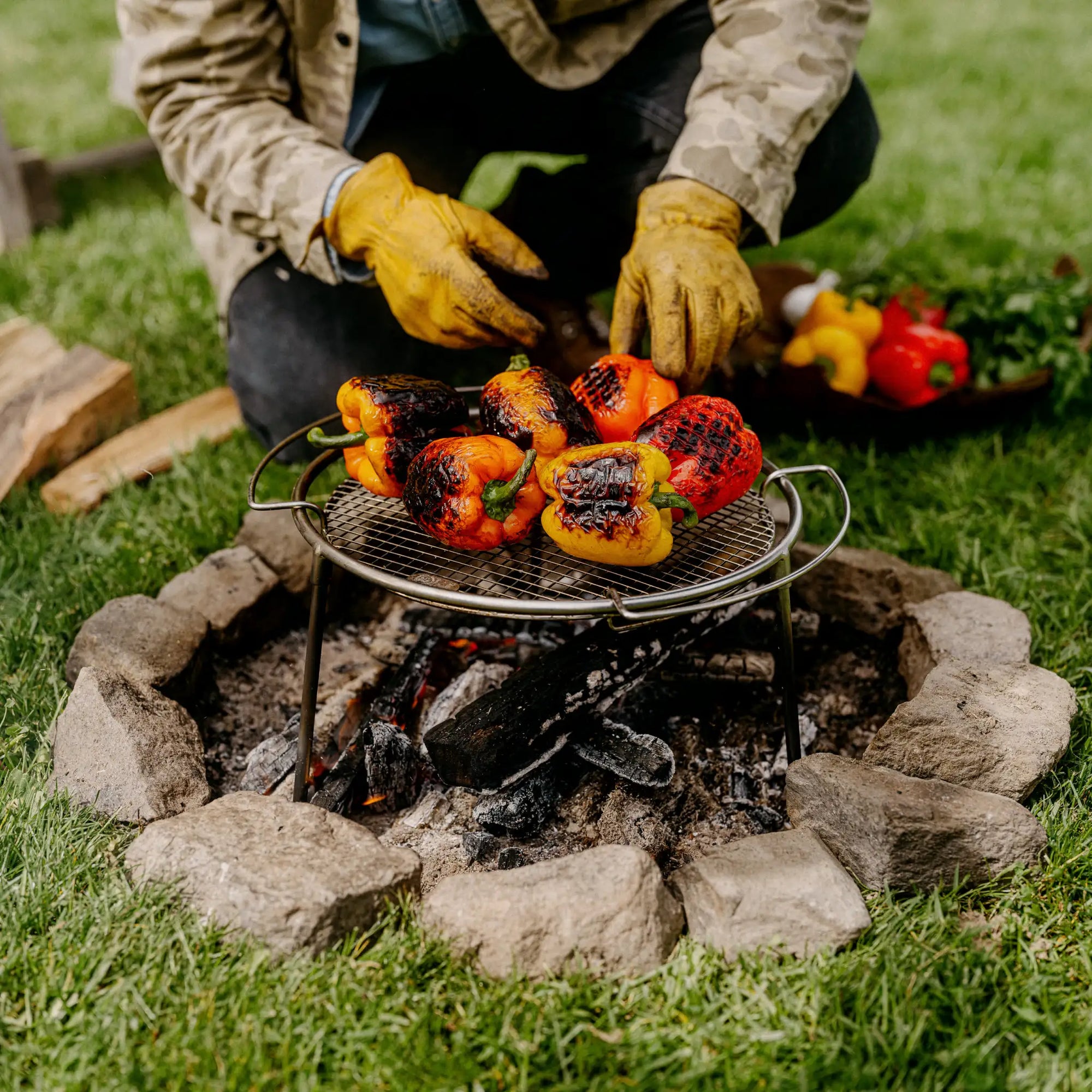 Szabadtéri főzőkészlet FABINI & FUEGO, ø 41 cm - Öntöttvas grillsütő lap és grillező állvány, 6 db-os
