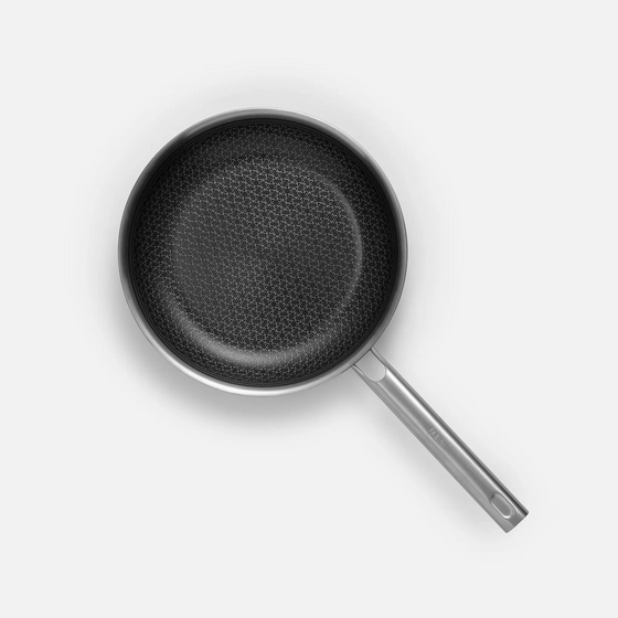 Serpenyő Hibrid, ø 26 cm - Szegecs nélküli, többrétegű rozsdamentes acél serpenyő hibrid kerámia felülettel, fedő nélkül