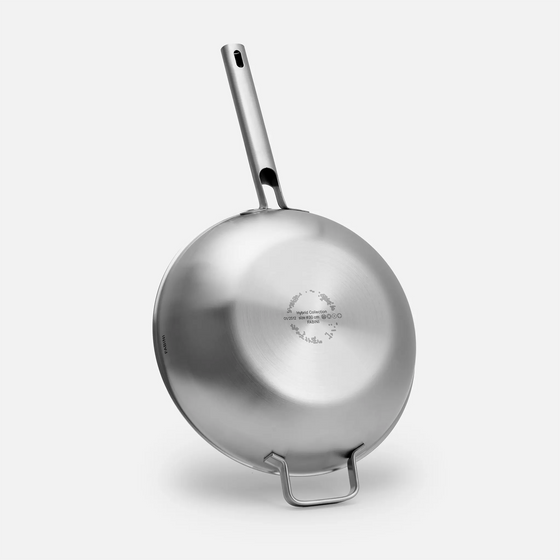 Wok serpenyő Hibrid, ø 30 cm - Szegecs nélküli, többrétegű rozsdamentes acél wok serpenyő hibrid kerámia felülettel, fedővel
