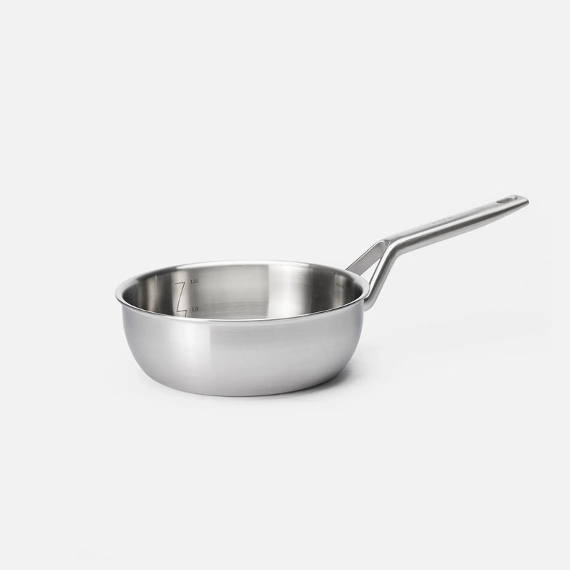 Kúp alakú nyeles lábas FABINI & Pohlreich 2.0, ø 20 cm (1,5 l) - Szegecs nélküli, többrétegű rozsdamentes acél nyeles lábas fedővel