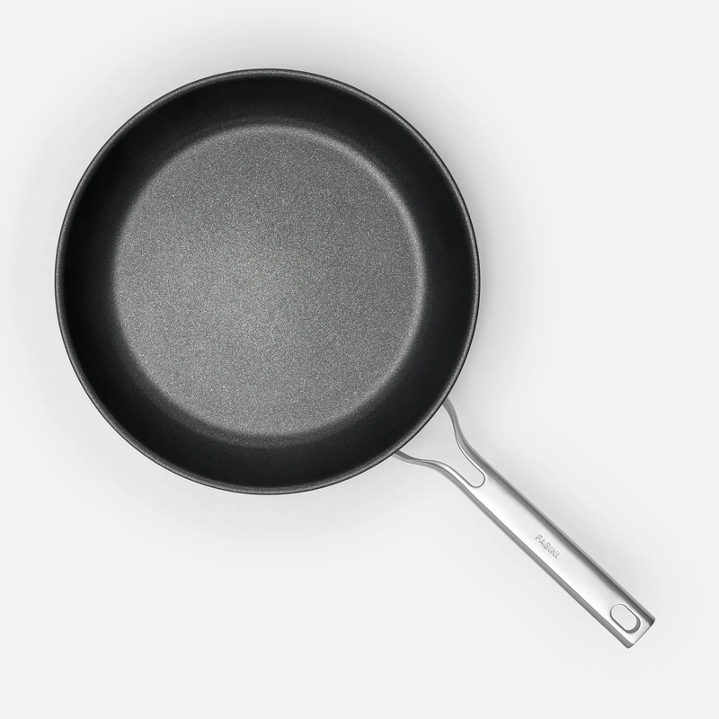 Serpenyő Lucca 3.0, ø 30 cm - Szegecs nélküli, többrétegű rozsdamentes acél serpenyő tapadásmentes felülettel, fedő nélkül
