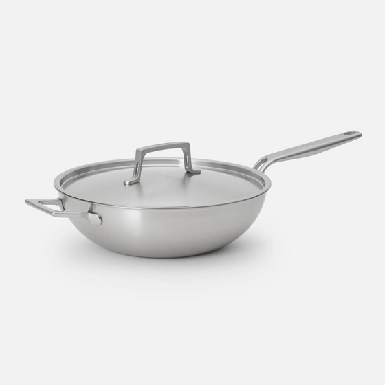 Wok serpenyő Lucca 4.0 Pro, ø 30 cm - Szegecs nélküli, többrétegű rozsdamentes acél wok serpenyő fedővel
