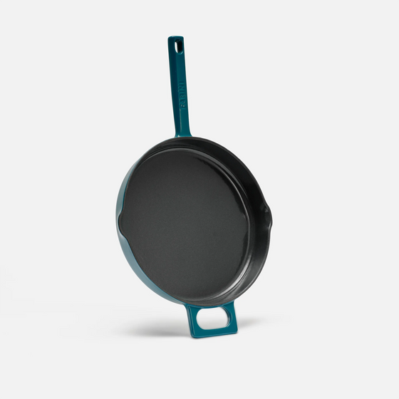 Serpenyő Mattia 3.0, ø 26 cm - Zománcozott öntöttvas serpenyő, fényes türkiz színű