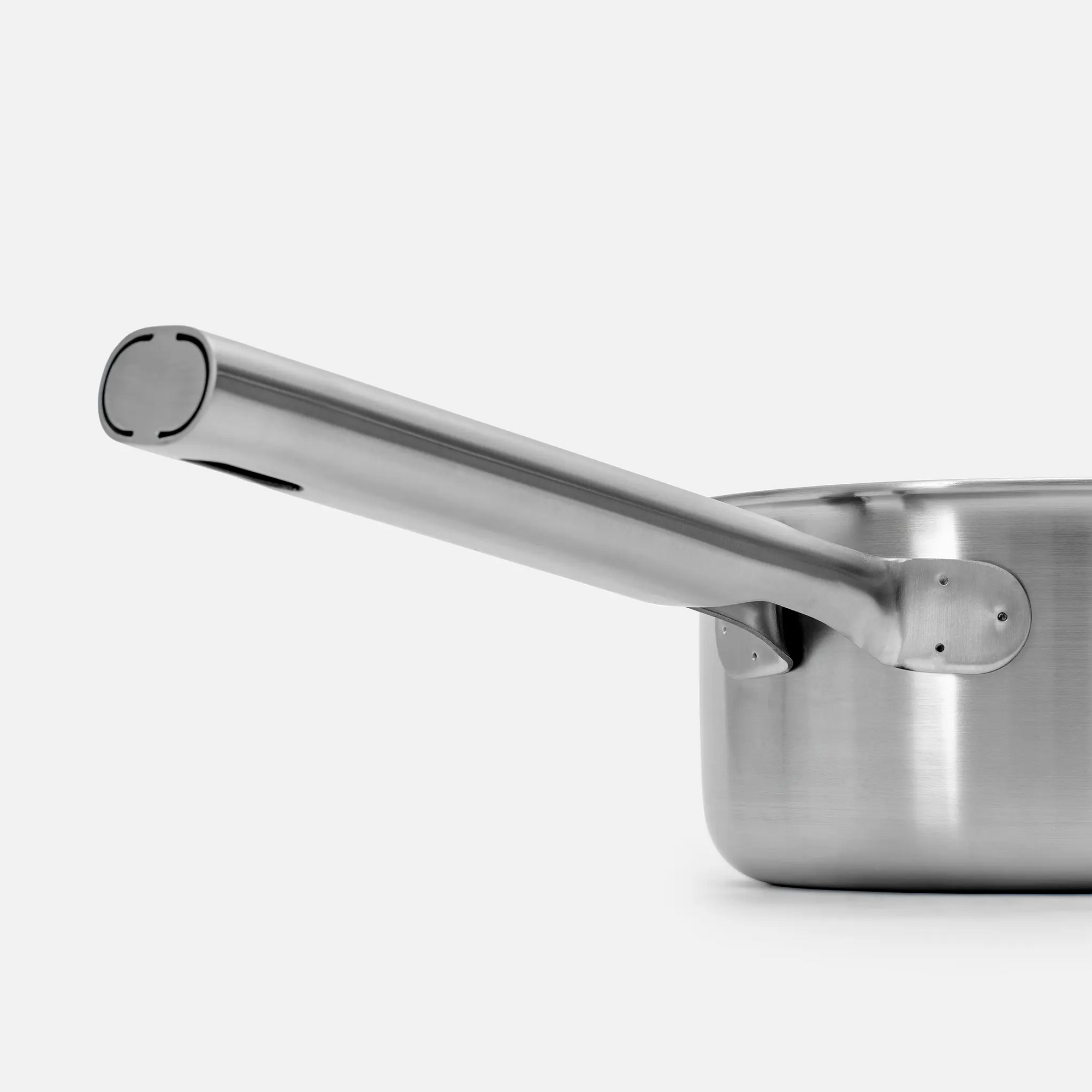 Nyeles lábas Lucca 4.0 Standard, ø 16 cm (1,2 l) - Szegecs nélküli, többrétegű rozsdamentes acél nyeles lábas, fedővel