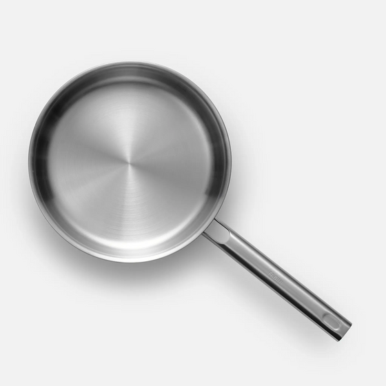 Mély serpenyő Lucca 4.0 Standard, ø 24 cm (2,5 l) - Szegecs nélküli, többrétegű rozsdamentes acél mély serpenyő, fedővel