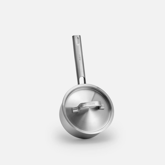 Nyeles lábas Lucca 4.0 Standard, ø 16 cm (1,2 l) - Szegecs nélküli, többrétegű rozsdamentes acél nyeles lábas, fedővel