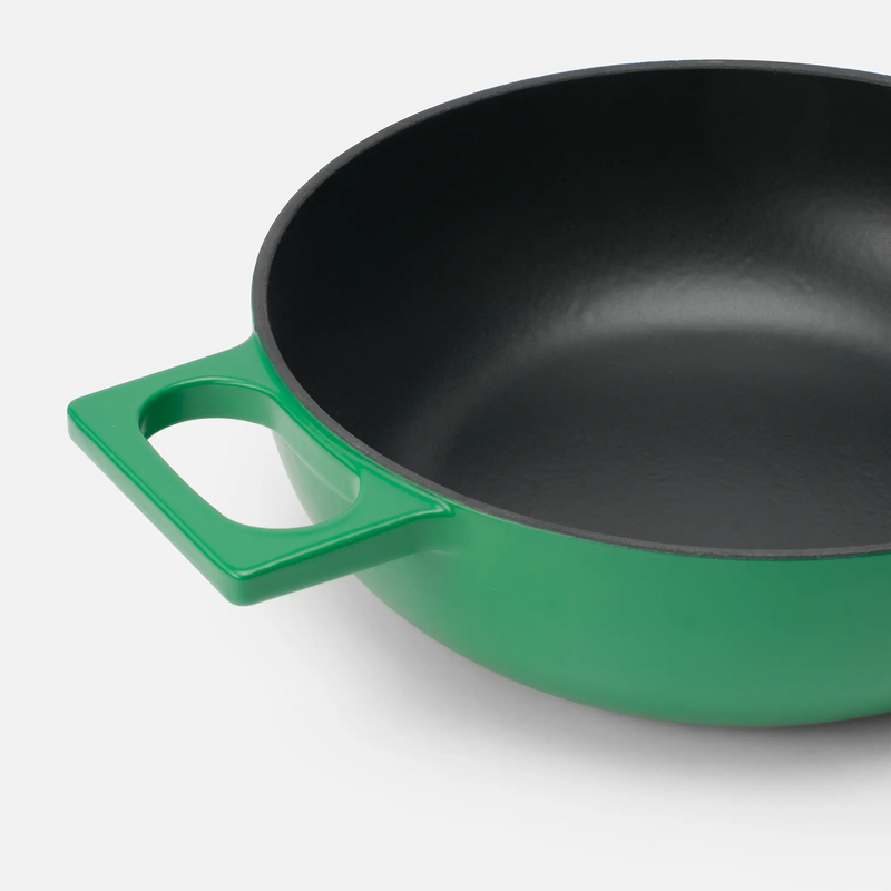 Tegame serpenyő Mattia 3.0 Standard, ø 26 cm - Zománcozott öntöttvas serpenyő fedővel, matt zöld