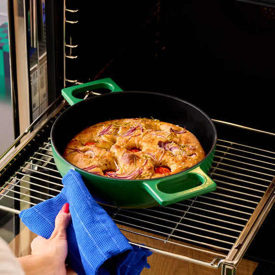 Tegame serpenyő Mattia 3.0, ø 26 cm  - Zománcozott öntöttvas serpenyő fedővel, fényes zöld