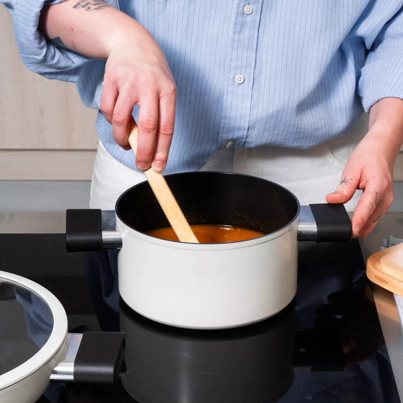 Fazék Meda 5.0 Economy, ø 20 cm (2,6 l) - Tapadásmentes kerámia bevonatú fazék fedővel, fekete