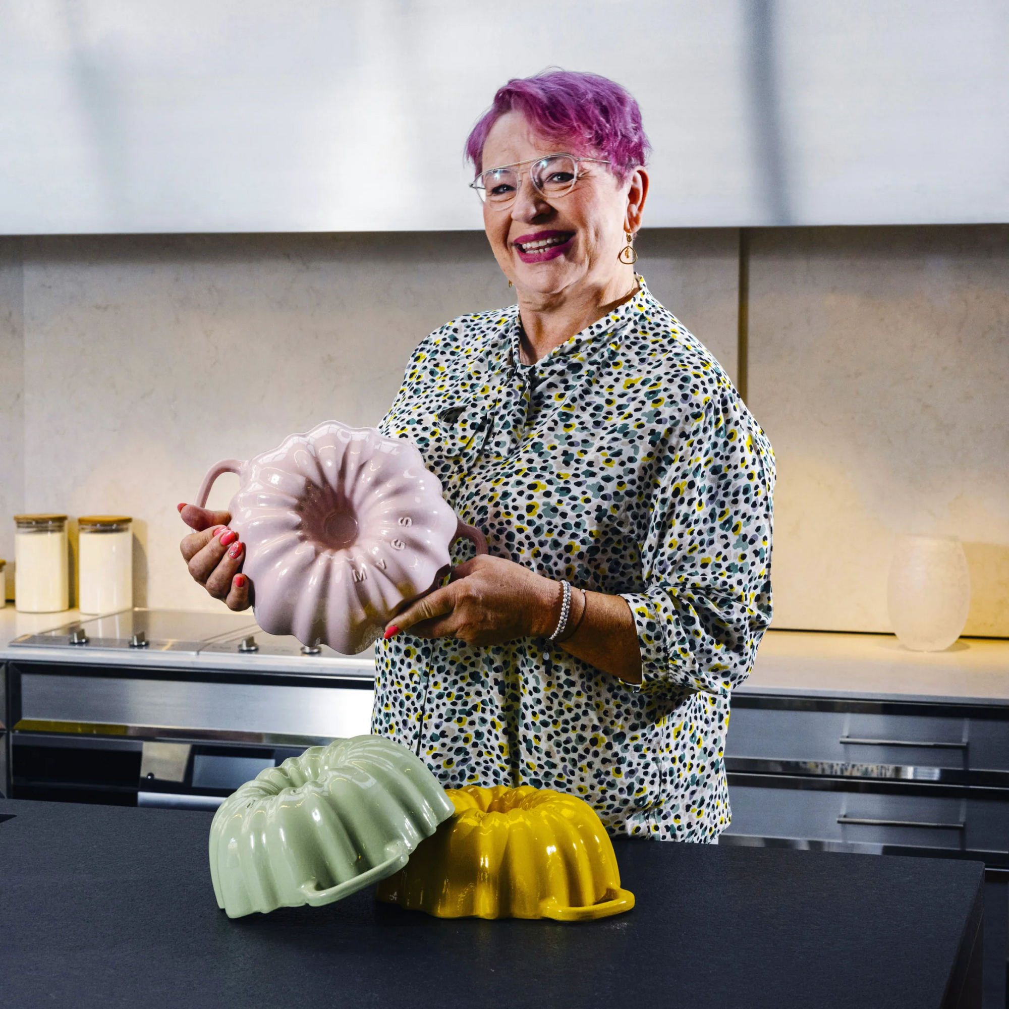 Kuglóf forma FABINI & Mirka van Gils, 3 l - Zománcozott öntöttvas kuglóf sütőforma, sárga