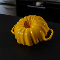 Kuglóf forma FABINI & Mirka van Gils, 3 l - Zománcozott öntöttvas kuglóf sütőforma, sárga