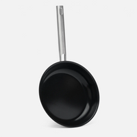 Serpenyő Lucca 4.0 Standard, ø 24 cm - Tapadásmentes, szegecs nélküli többrétegű rozsdamentes acél serpenyő kerámia bevonattal, fedő nélkül