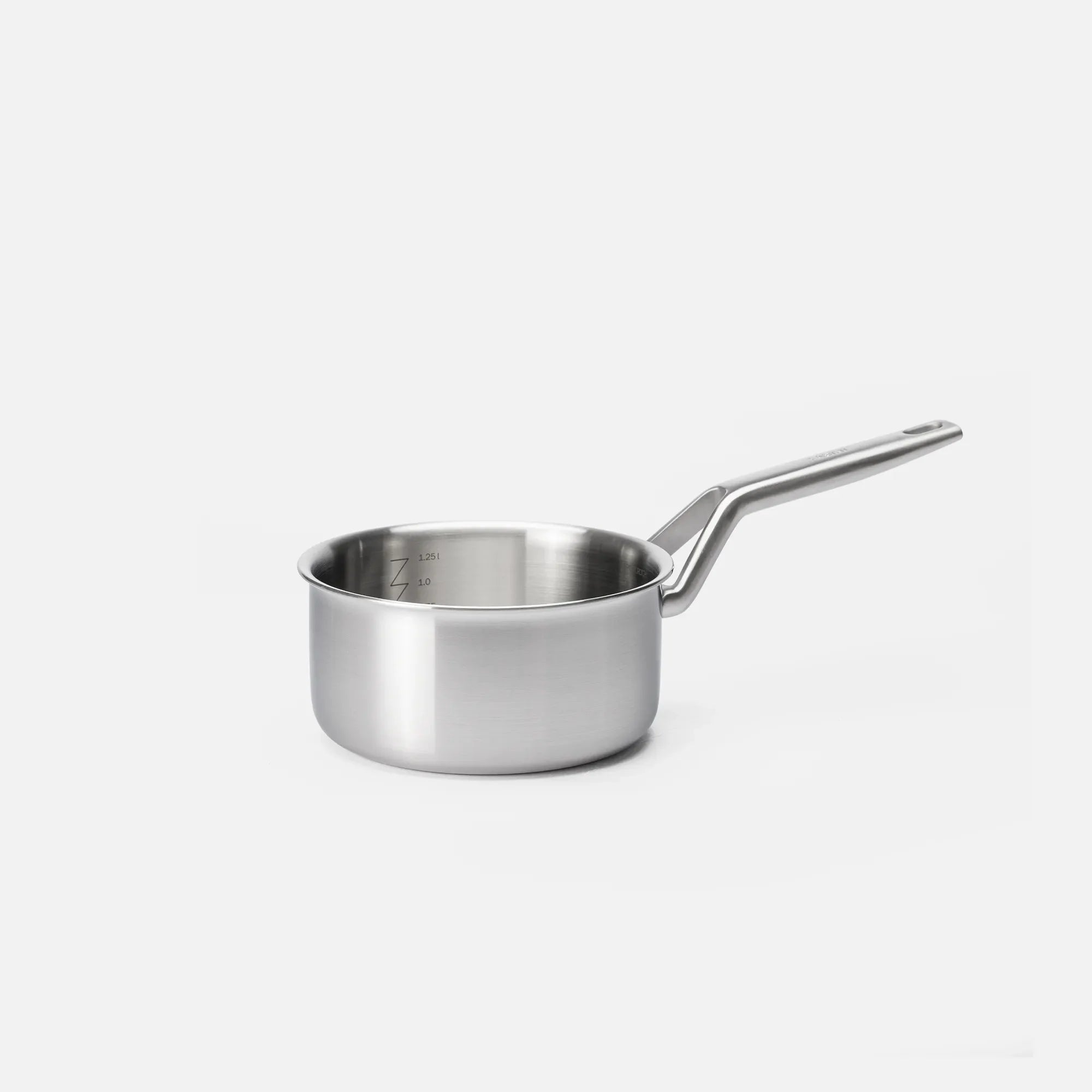 Nyeles lábas FABINI & Pohlreich 2.0, ø 16 cm (1,2 l) - Szegecs nélküli, többrétegű rozsdamentes acél nyeles lábas, fedővel
