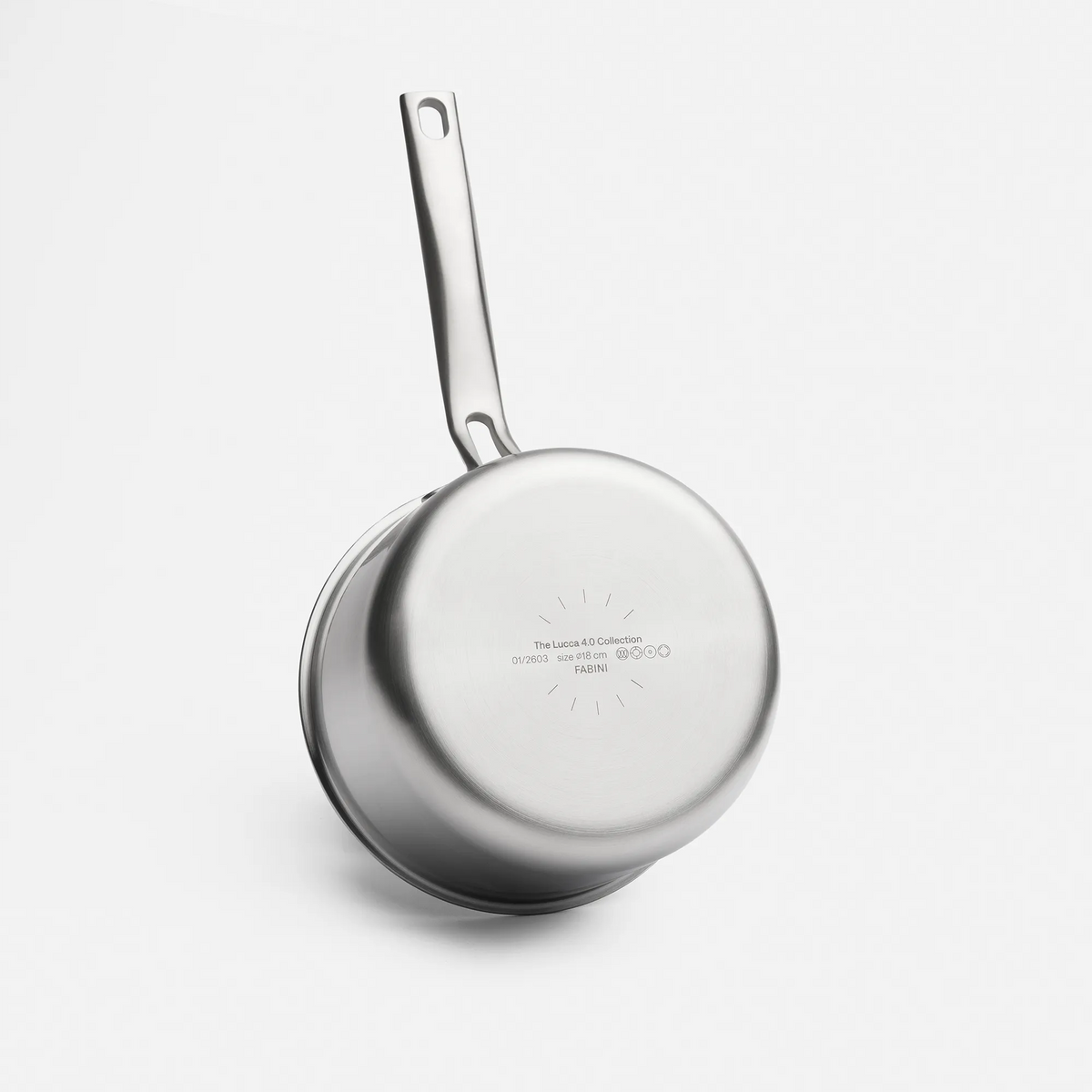 Nyeles lábas Lucca 4.0 Pro, ø 18 cm (2,5 l) - Szegecs nélküli nyeles lábas több rétegű rozsdamentes acélból, fedővel