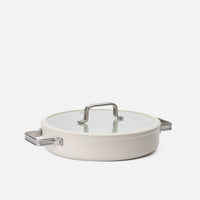 Tálaló tegame serpenyő Meda 5.0 Standard, ø 28 cm - Tapadásmentes kerámia bevonatú mély serpenyő fedővel, krémszínű