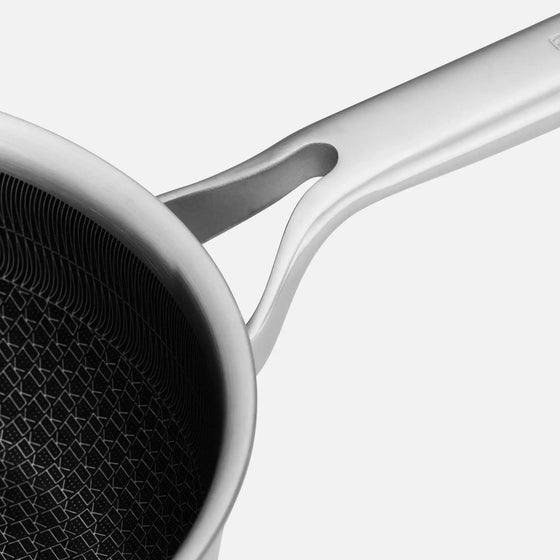 Nyeles lábas, kúp alakú, ø 20 cm (1,5 l) - Szegecs nélküli, többrétegű rozsdamentes acél lábas hibrid kerámia bevonattal, fedővel