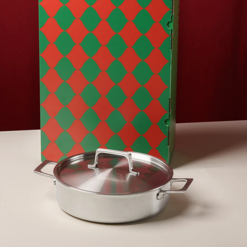 Tálaló tegame serpenyő Lucca 4.0 Pro, ø 28 cm (4 l), ajándékcsomagolás - Szegecs nélküli tegame serpenyő többrétegű rozsdamentes acélból, fedővel