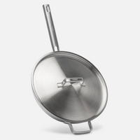 Wok serpenyő Lucca 4.0 Standard, ø 30 cm - Szegecs nélküli, többrétegű rozsdamentes acél serpenyő, fedővel