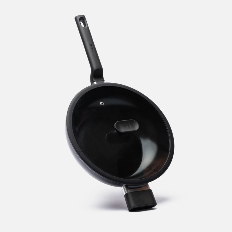Wok serpenyő Meda 5.0 Economy, ø 28 cm - Tapadásmentes kerámia bevonatú serpenyő fedővel, fekete