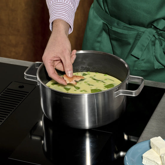 Lábas Hibrid, ø 24 cm (4 l) - Szegecs nélküli, többrétegű rozsdamentes acél lábas hibrid kerámia felülettel, fedővel