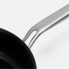 Szegecsmentes Lucca 4.0 wok serpenyő többrétegű rozsdamentes acélból, kerámia tapadásmentes bevonattal, fedővel Ø 30 cm